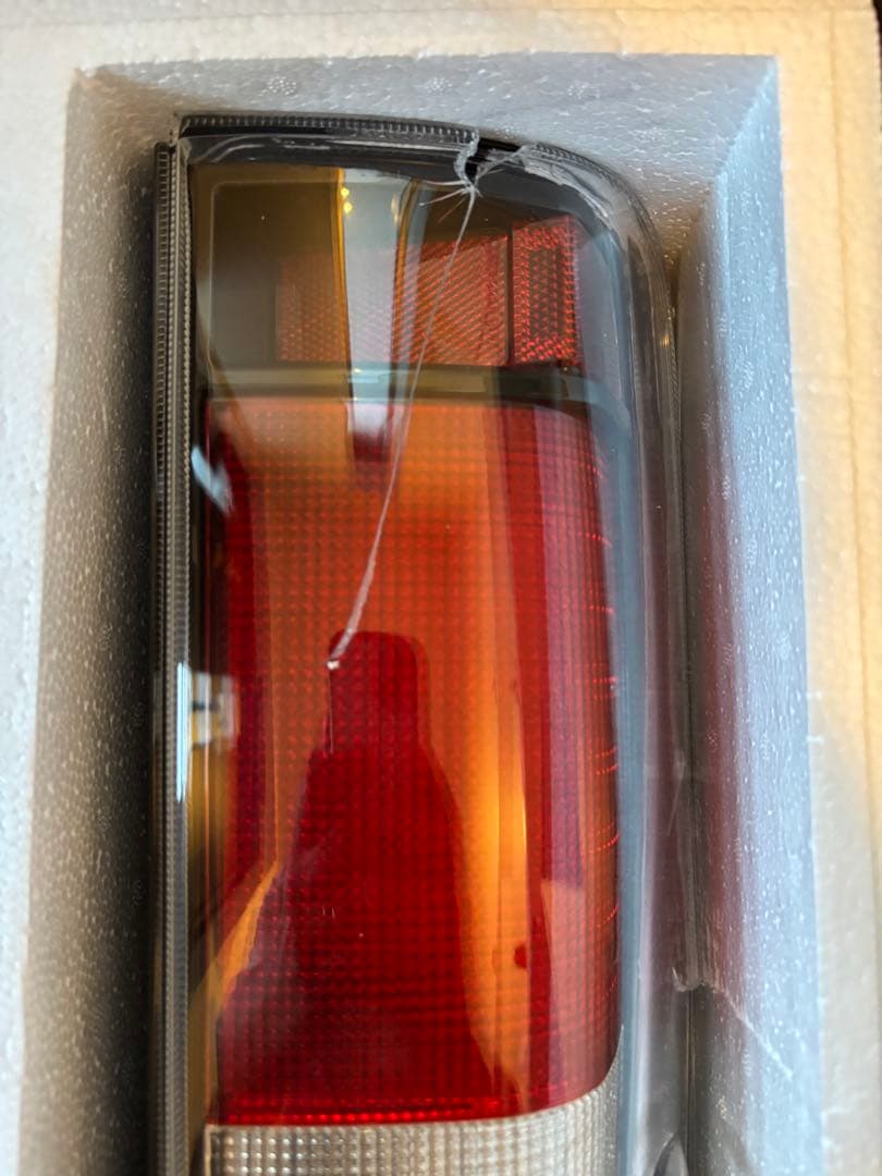 FLEX ハイエース　クラシック　テールランプ