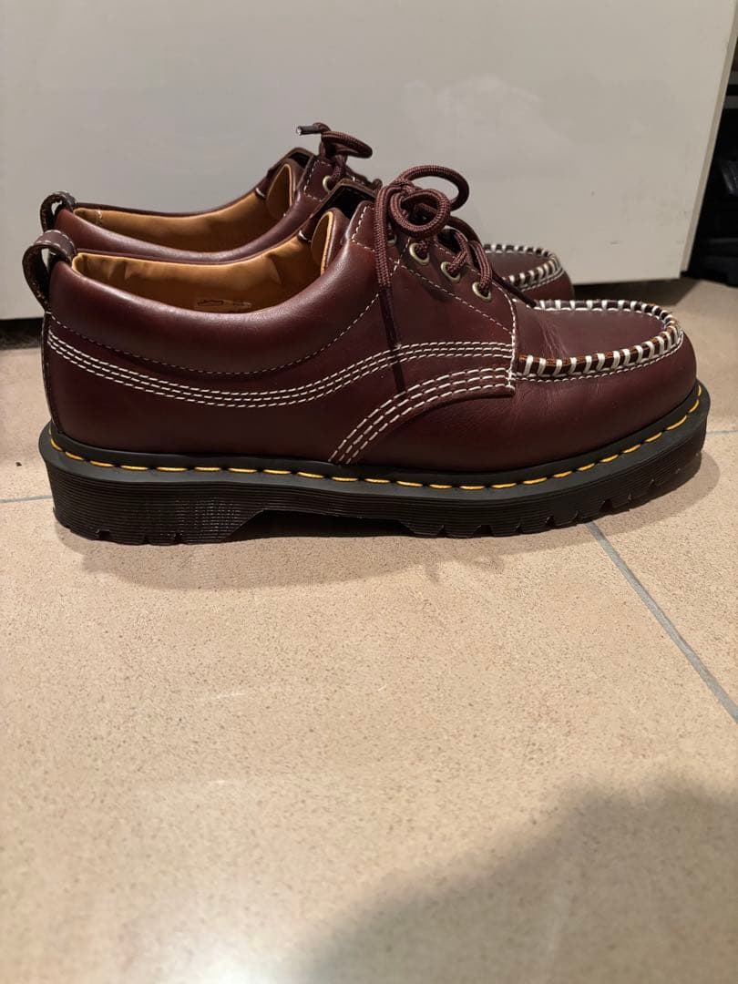 靴 Dr. MARTENS LOWELL SHOE