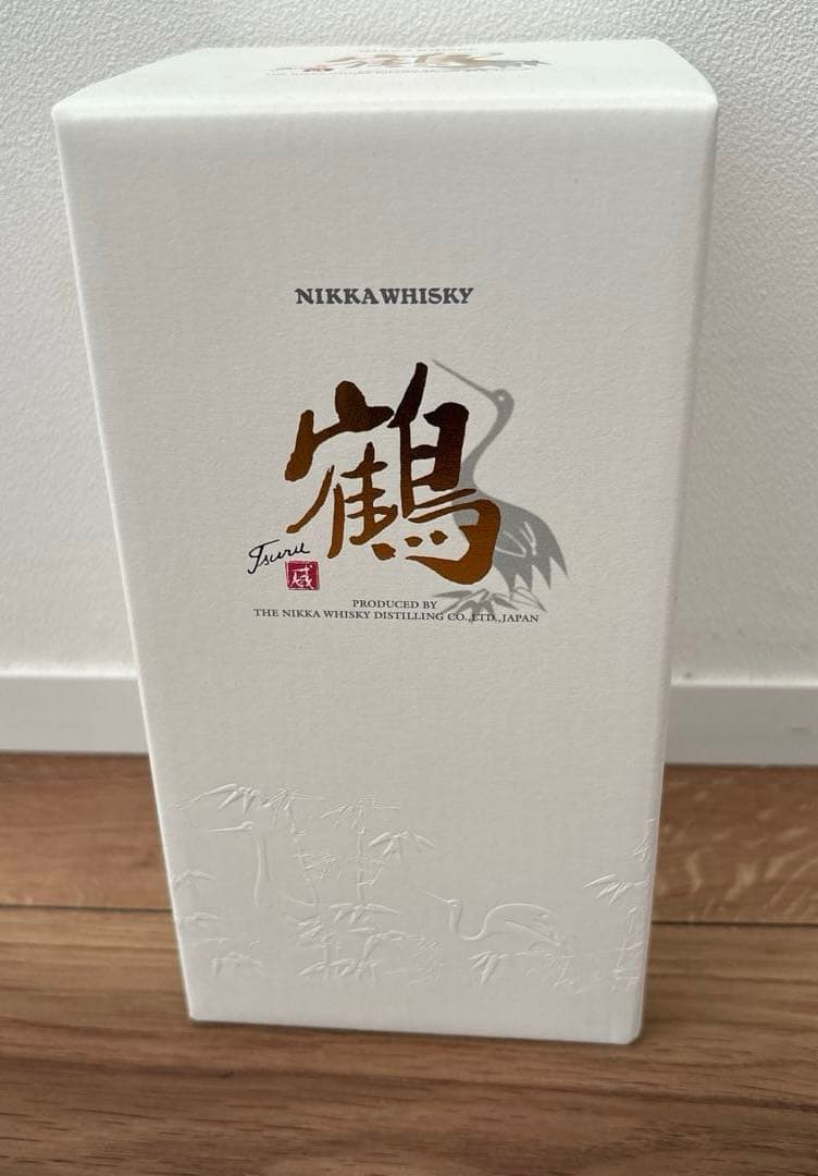 ニッカウヰスキー 鶴 新品未開封　余市