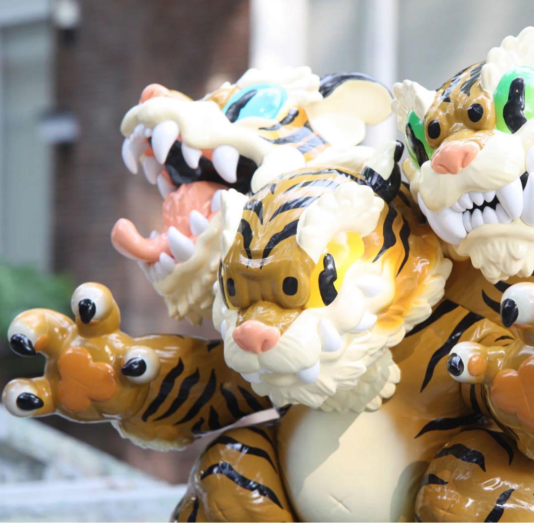 GRAPE BRAIN × STRANGECAT TOYS 三面猛虎 コショウ