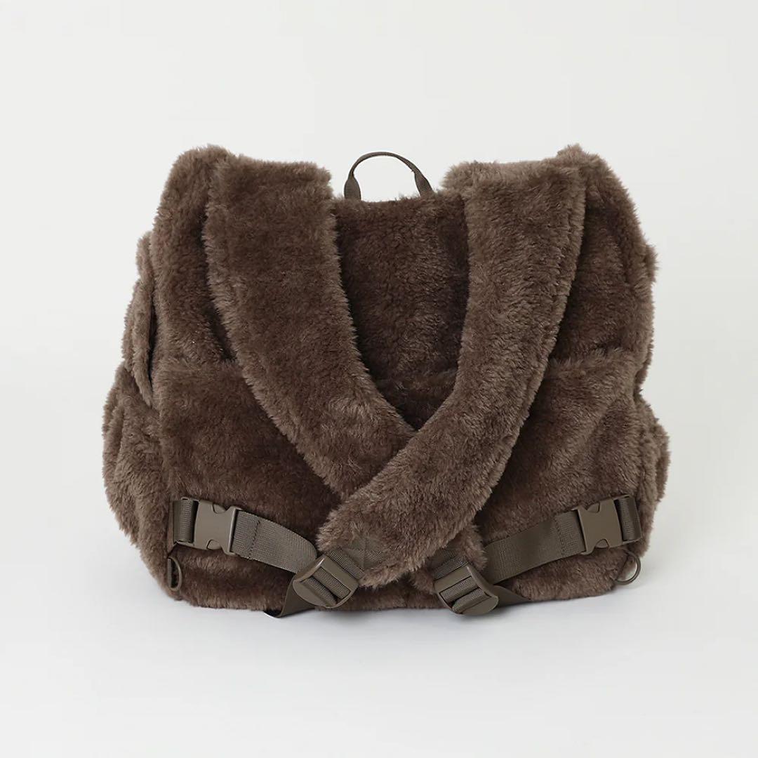 ボアメッシュ付きフロントリュック