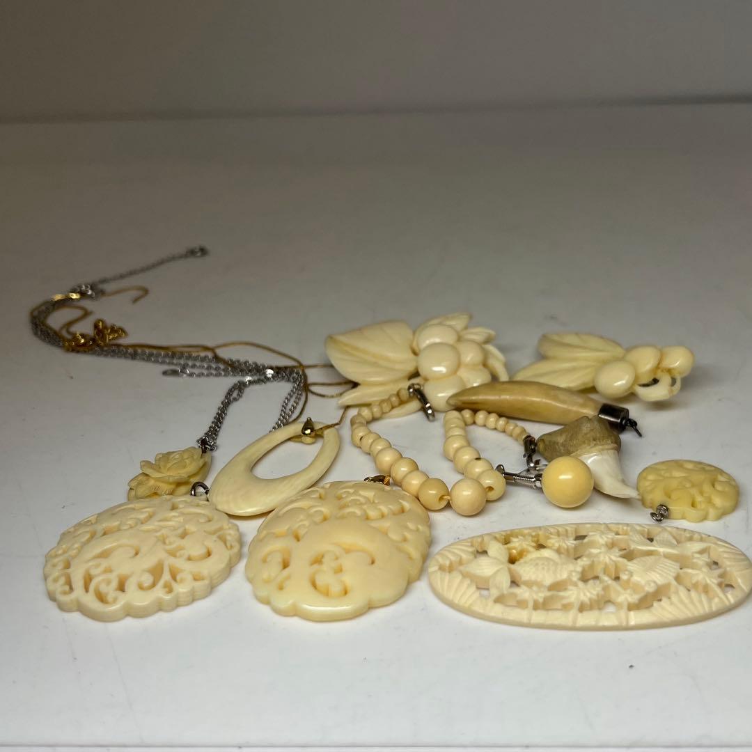 本抹香鯨　アクセサリー色々　69g タトヒサ　東さ8-0126☆2F