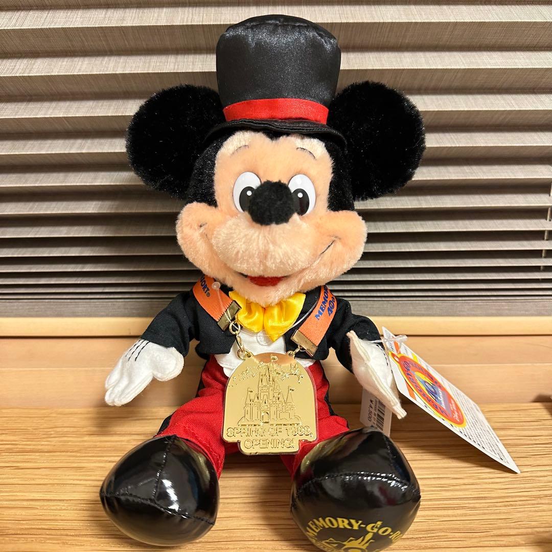 ディズニーランド　40周年　35周年　ぬいぐるみ　ぬいぐるみバッジ　3個セット