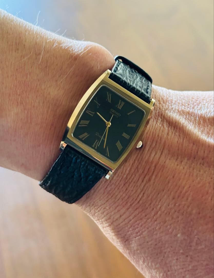 【SEIKO Dolce】クォーツ腕時計 黒文字盤 メンズ