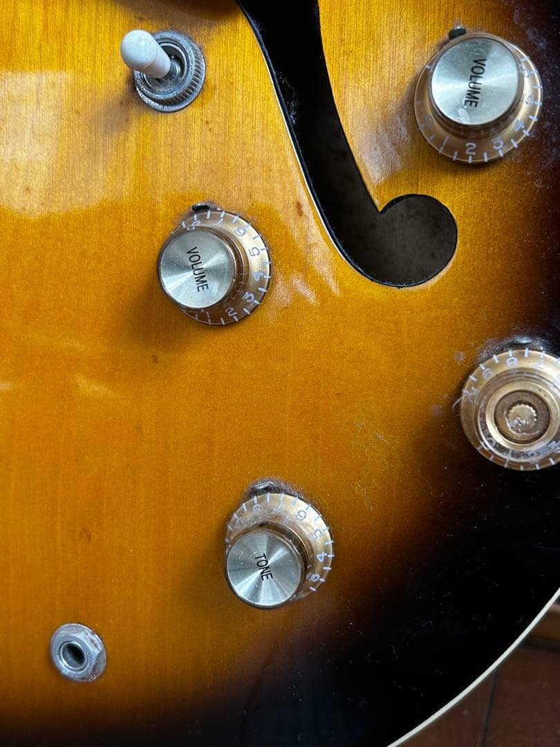 Epiphone セミアコースティックギター サンバースト