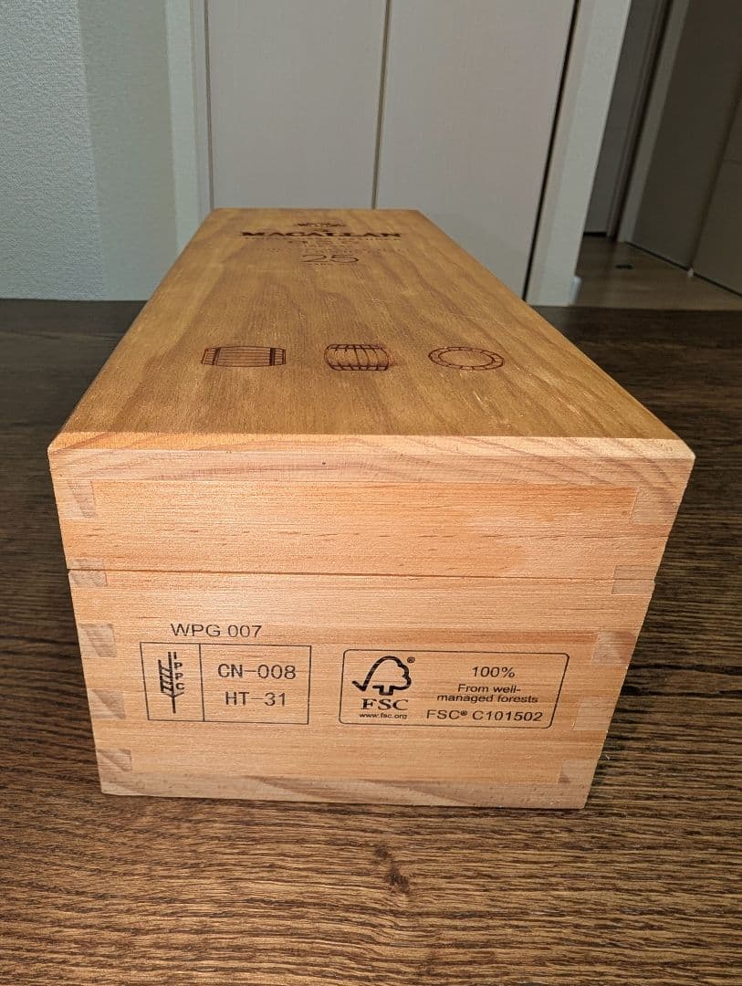 マッカラン25年 木箱入 空き瓶 未洗浄