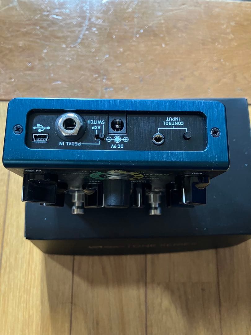 ギター source audio Collider Delay + Reverb