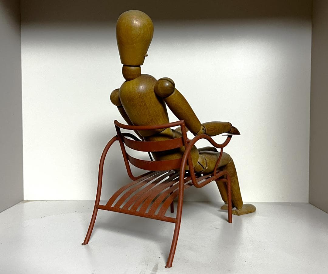 VITRA 椅子　希少！（ジャスパー・モリソン）とモデル人形のセット