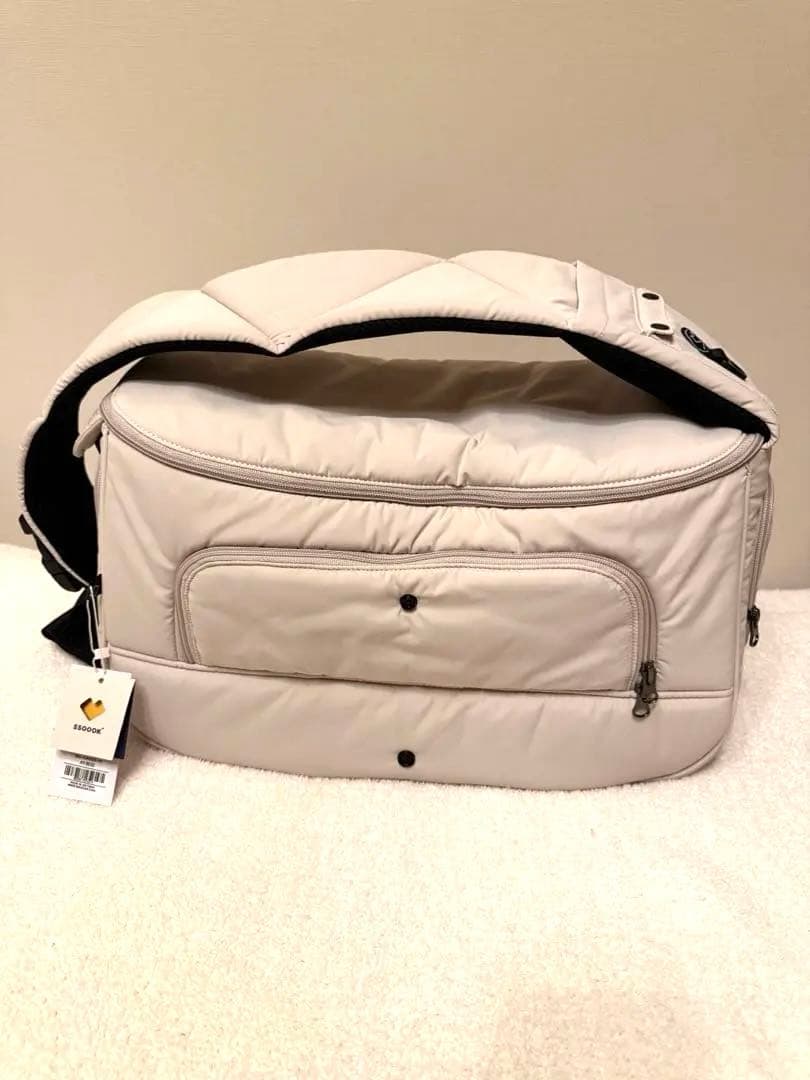 お値下げ！新品　SSOOOK SLINGBAG(バッグ右）タグ付き　ベージュ M