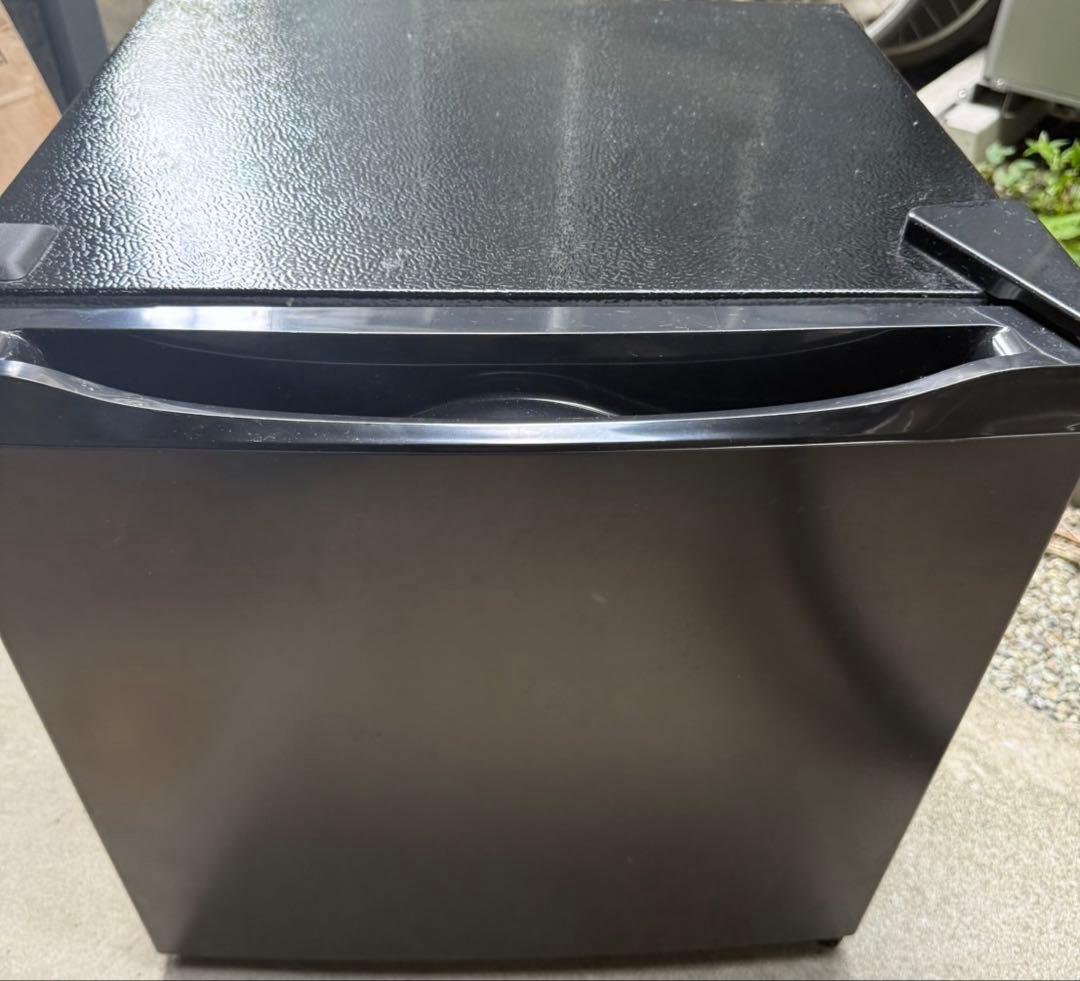 マクスゼン　前開き冷凍庫　JR031ML01GM 2024年製