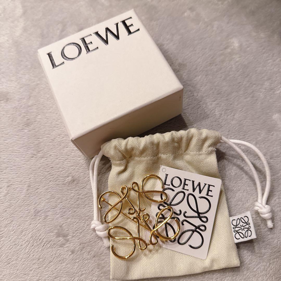 LOEWE ロエベ アナグラムブローチ　ゴールド