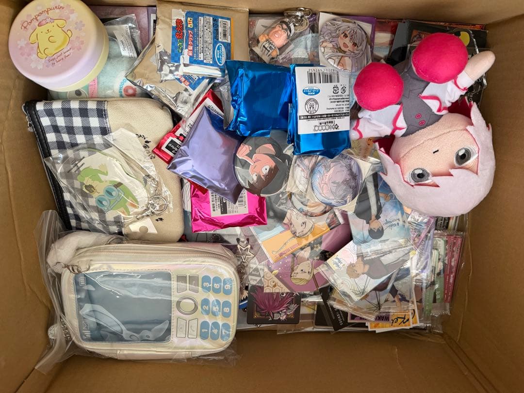 大量　アニメグッズ　まとめ売りセット　550点以上‼︎