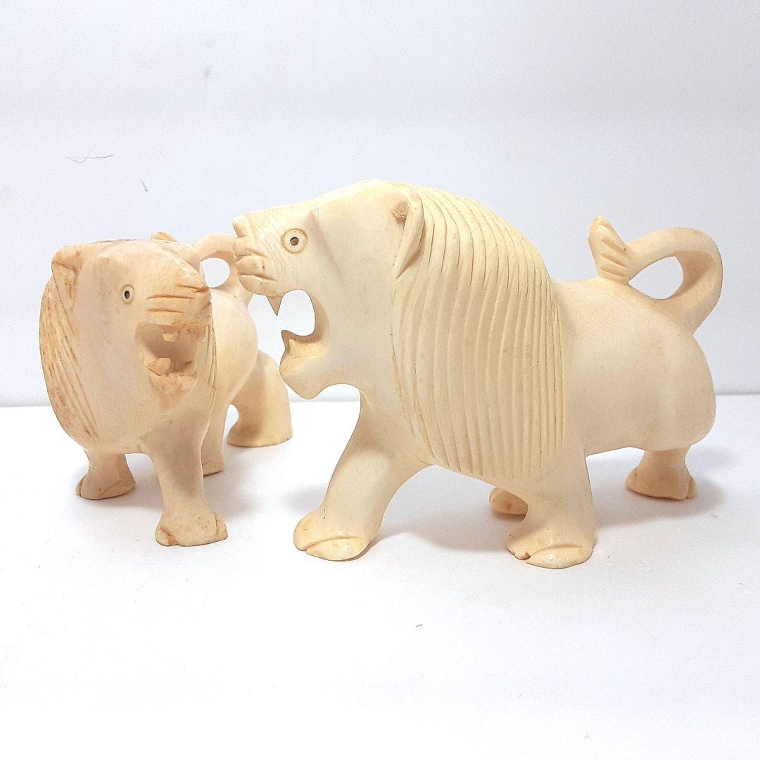 Y667-3 極上 高級彫刻 ライオン細工 置物 2体セット 総重量445g