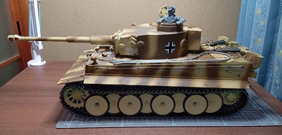 タミヤ1/16RCタンクTIGER−Ｉフルオペレーションセット完成品