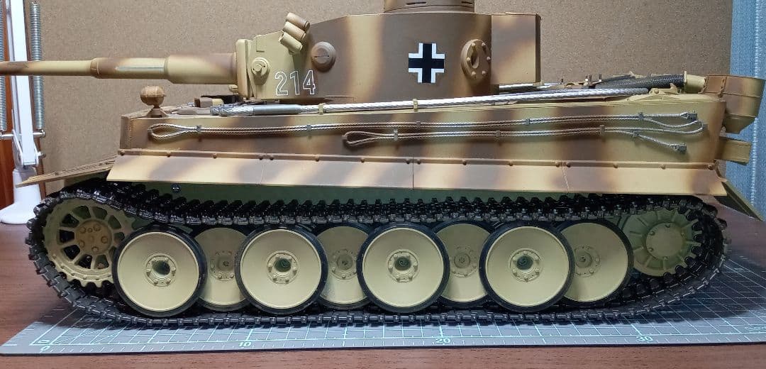 タミヤ1/16RCタンクTIGER−Ｉフルオペレーションセット完成品