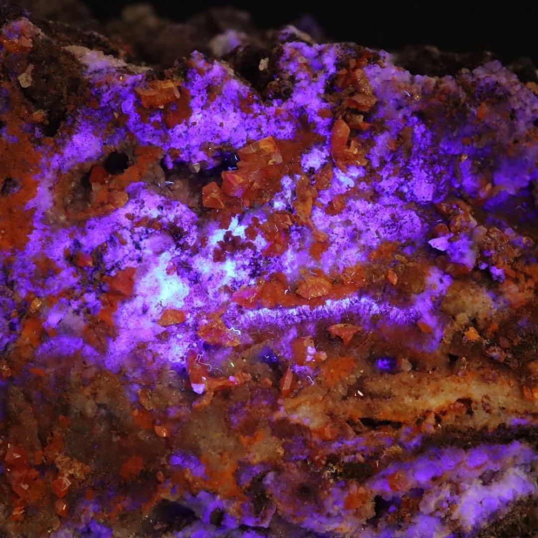 モリブデン鉛鉱 + フローライト！ 932g ウェルフェナイト 蛍石 WF162