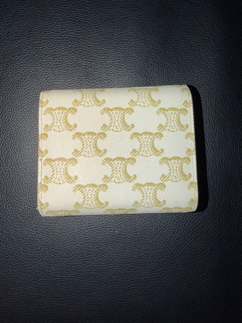 CELINE トリオンフ 三つ折財布
