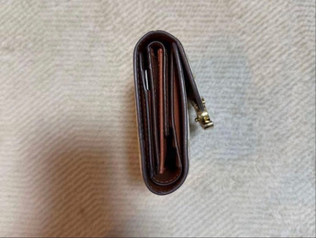 CELINE トリオンフ 三つ折財布