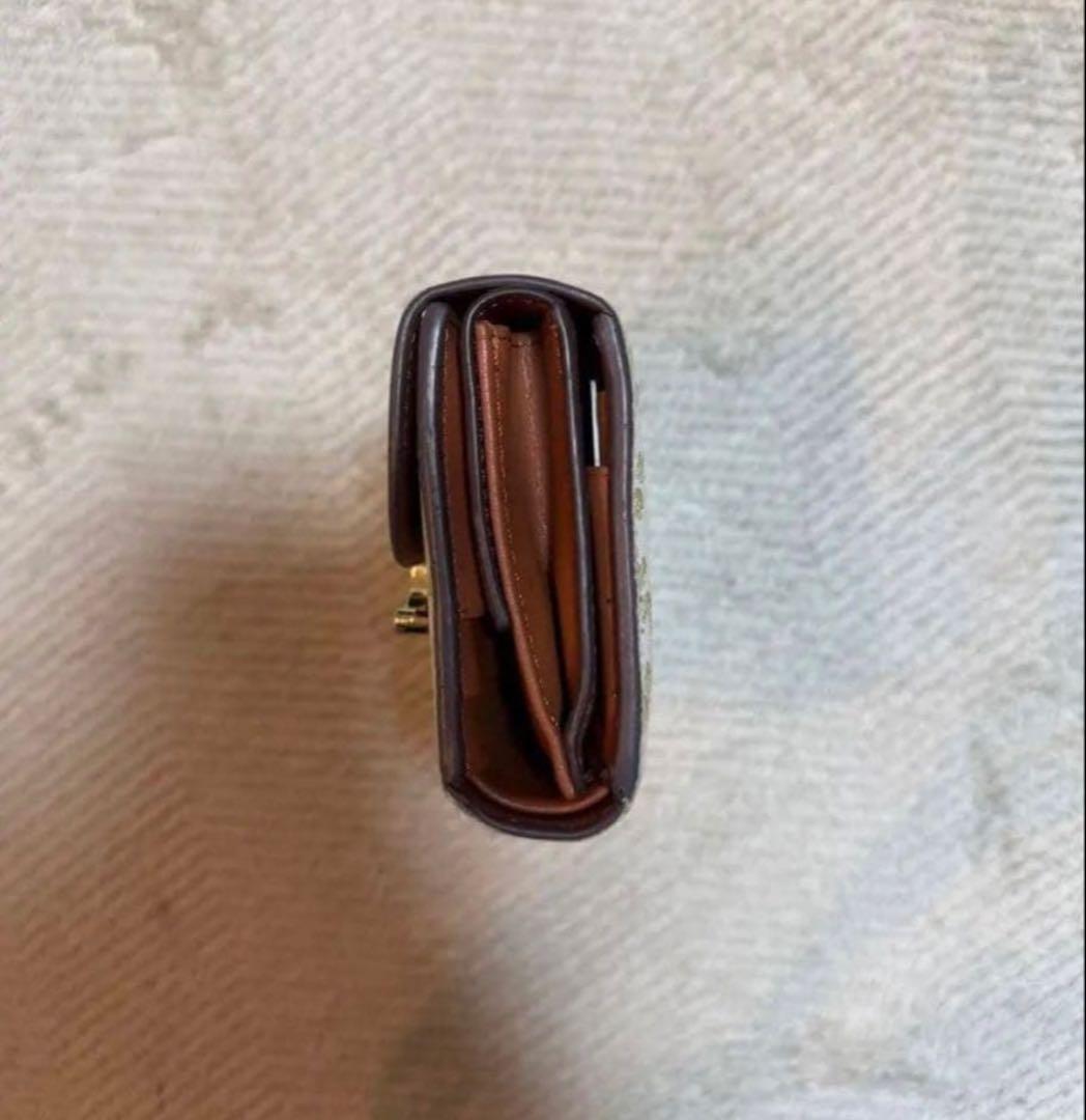 CELINE トリオンフ 三つ折財布