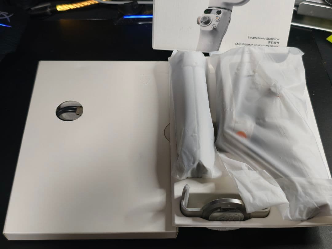 DJI Osmo Mobile 6 プラチナグレー 専用ケース付き