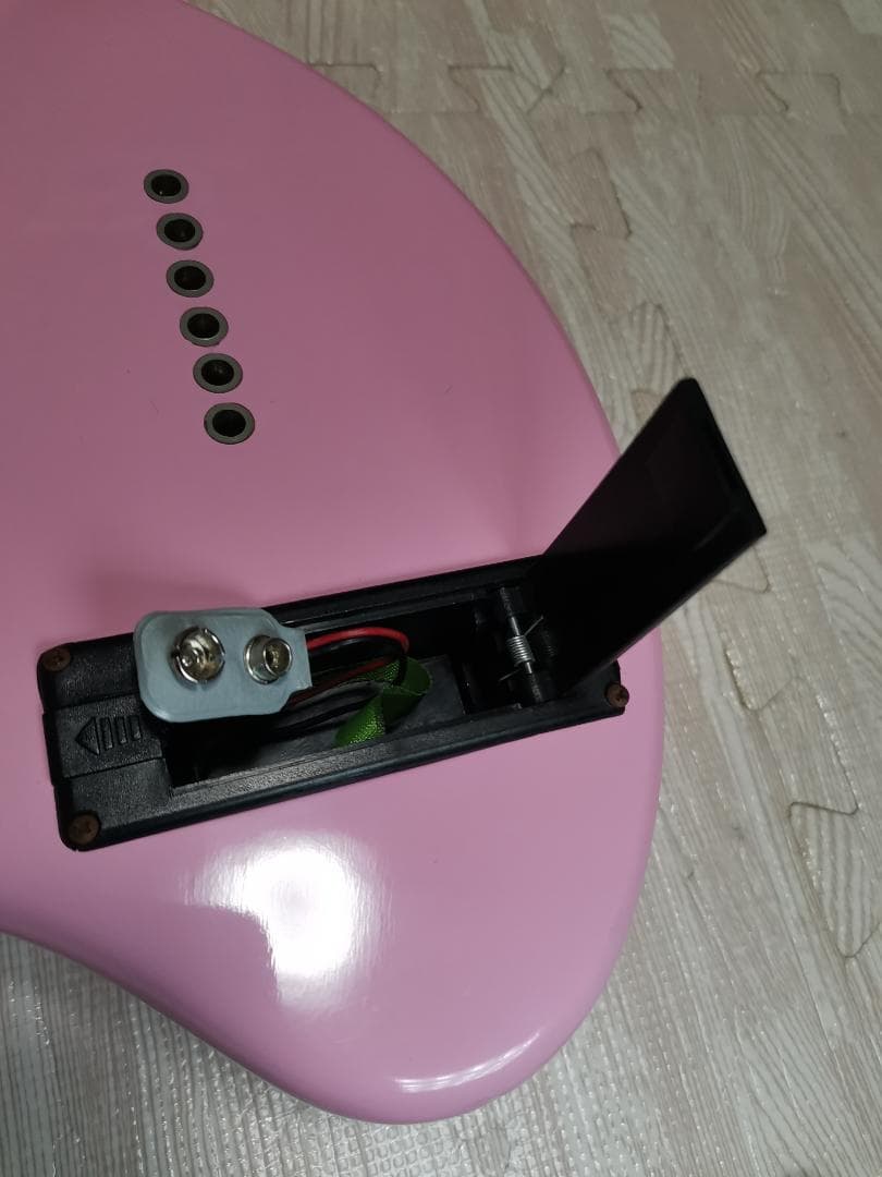 や*ま様 フェルナンデス　FERNANDES ZO-3 桃色 ピンク　ケース付き