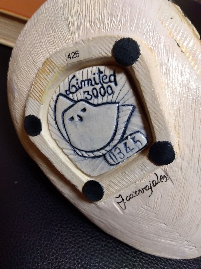 アーテサニアリンコナダ　白フクロウ　置物　ウルグアイ　陶器