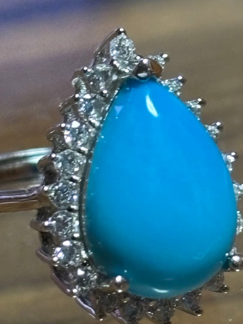 なかなか見つからない！貴重な天然石スリーティングビューティ、ターコイズ！リング