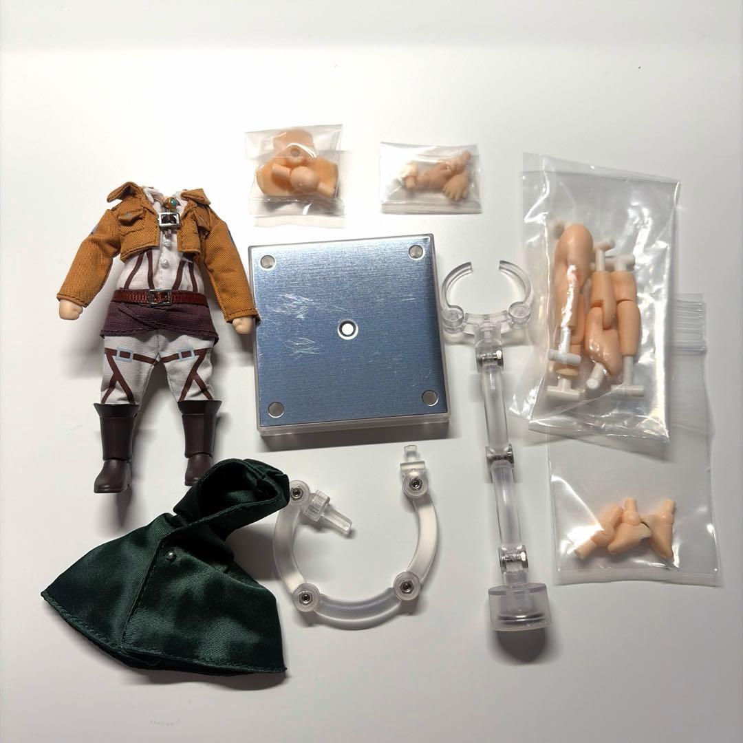 【正規品】進撃の巨人　エルヴィン　ねんどろいど　ねんどろいどどーる