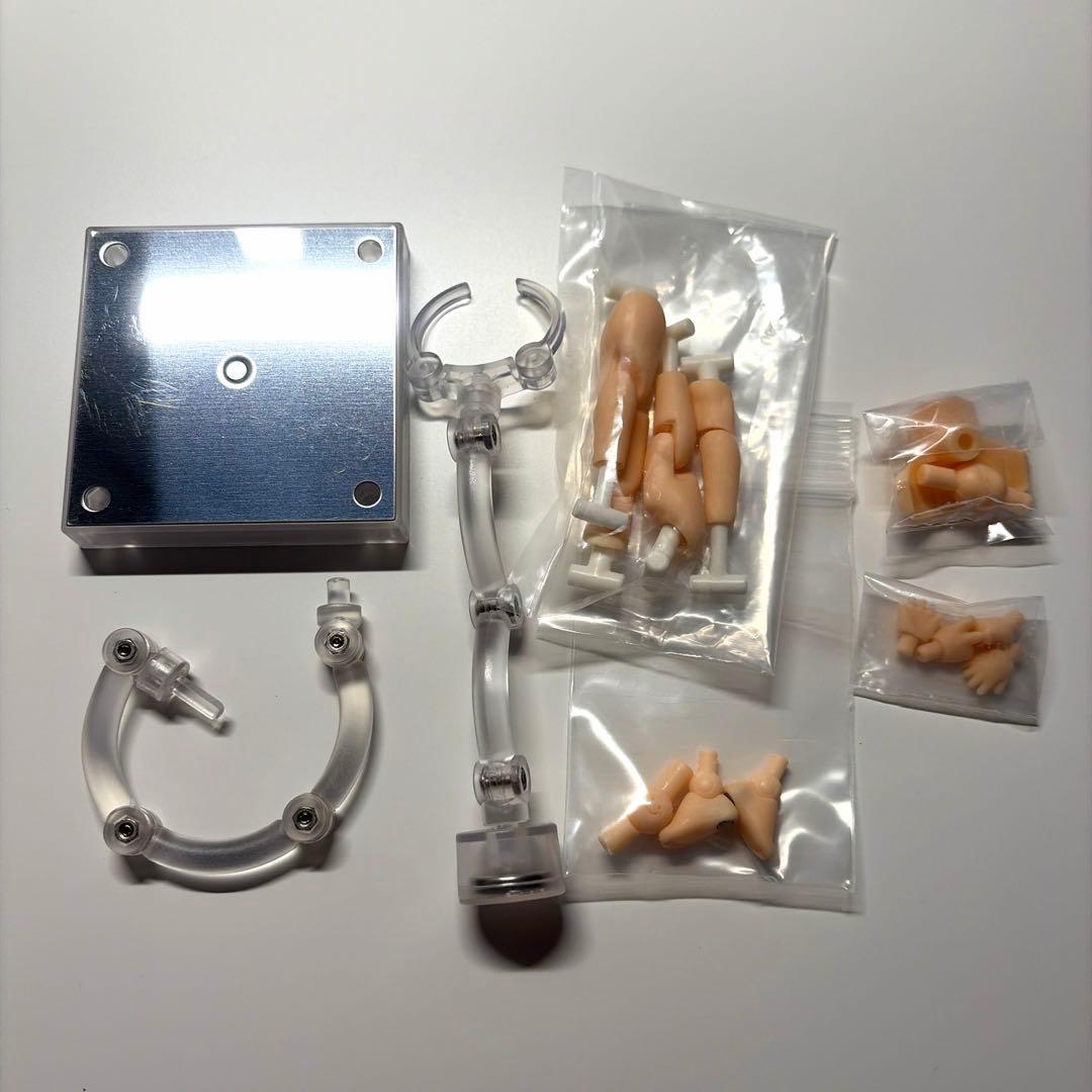 【正規品】進撃の巨人　エルヴィン　ねんどろいど　ねんどろいどどーる