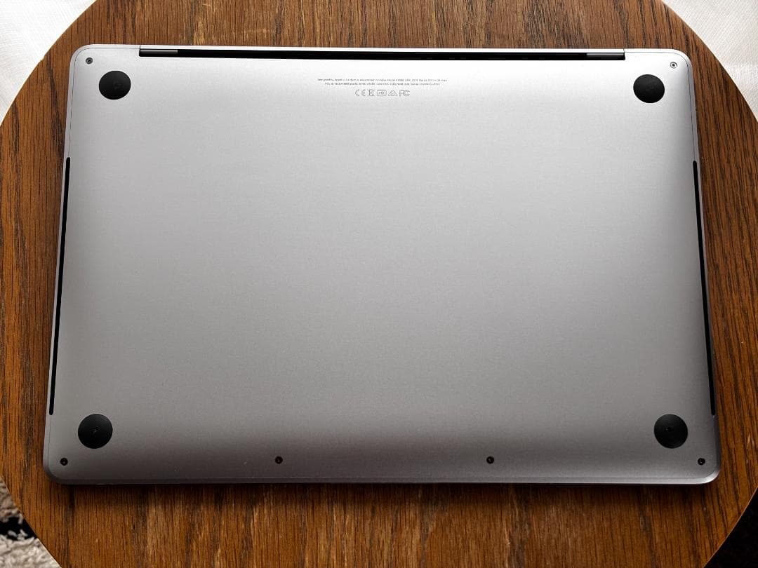 MacBook Pro 13inch mid 2018 (US配列)