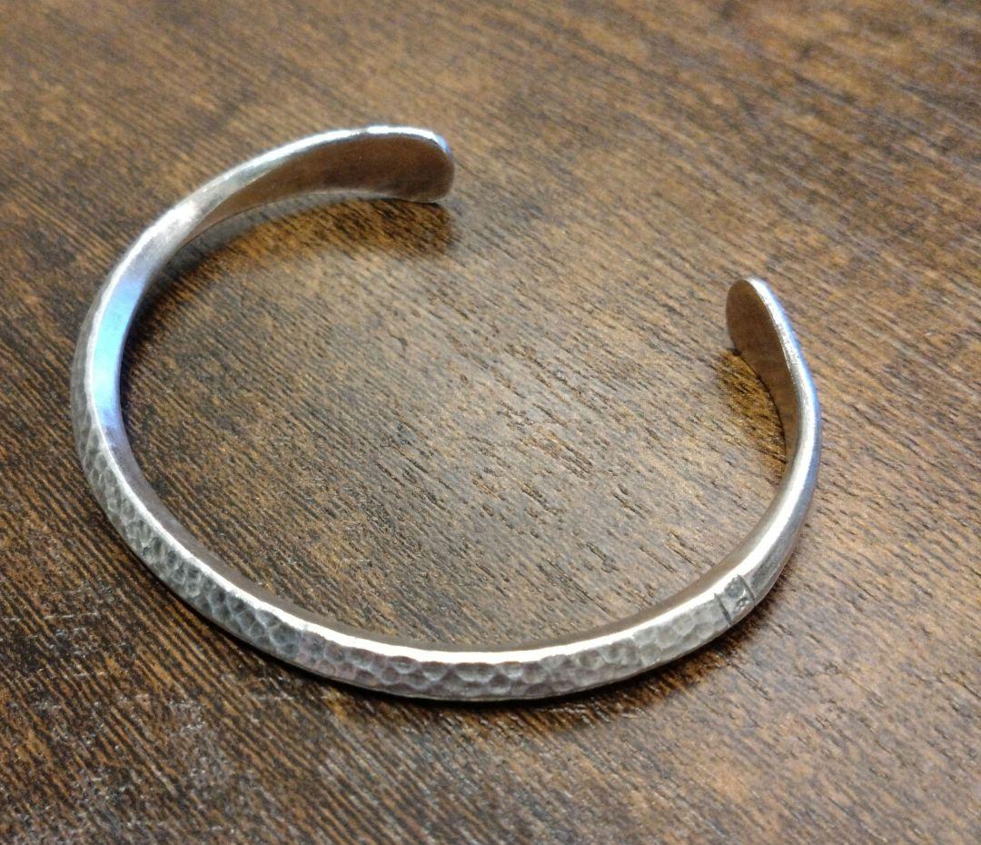 カレンシルバー　バングル　高純度　海外仕入れ