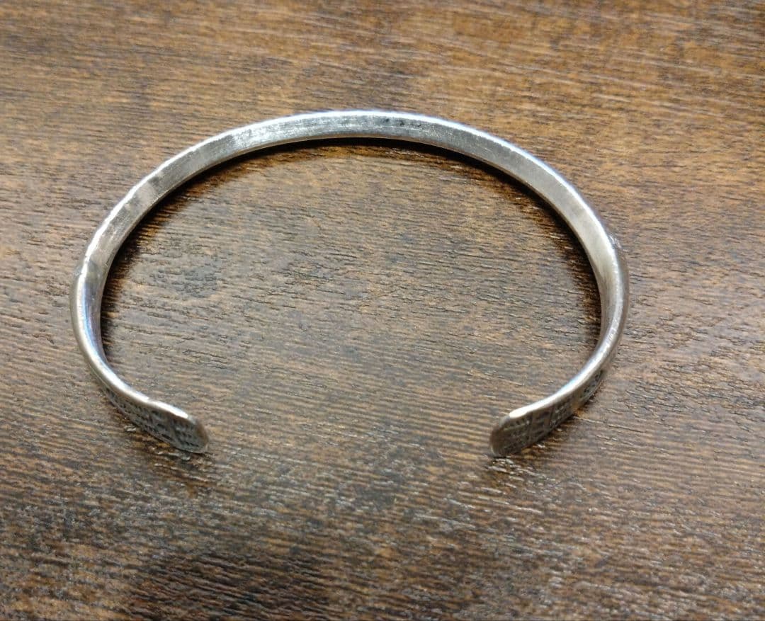 カレンシルバー　バングル　高純度　海外仕入れ