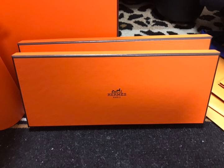 エルメス空箱、紙袋