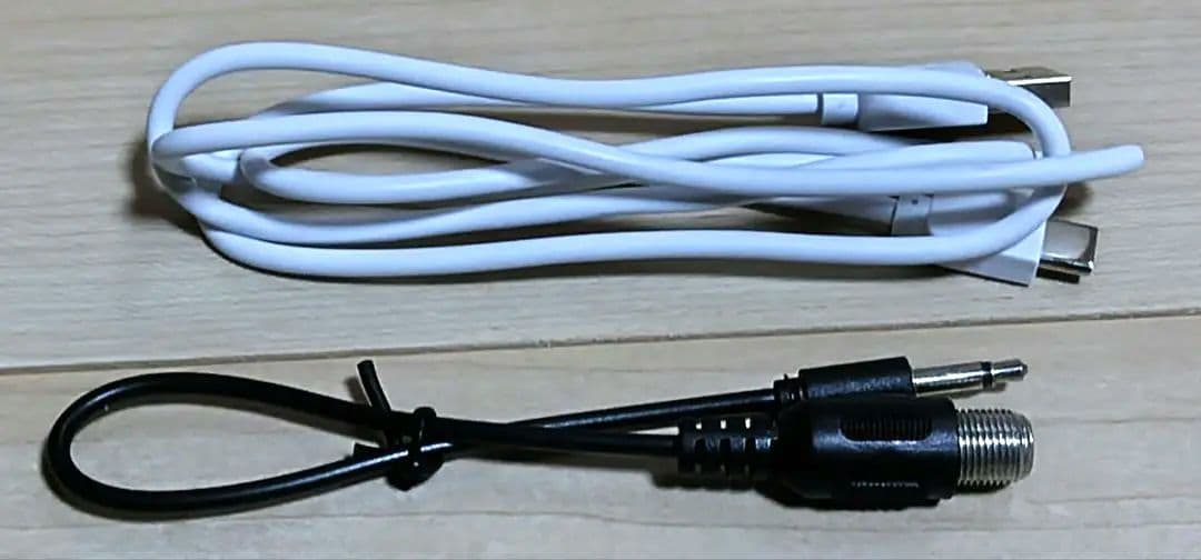 フルセグTV 7インチ ラジオ付 　録画用マイクロSDカード（256Ｇ）つけます