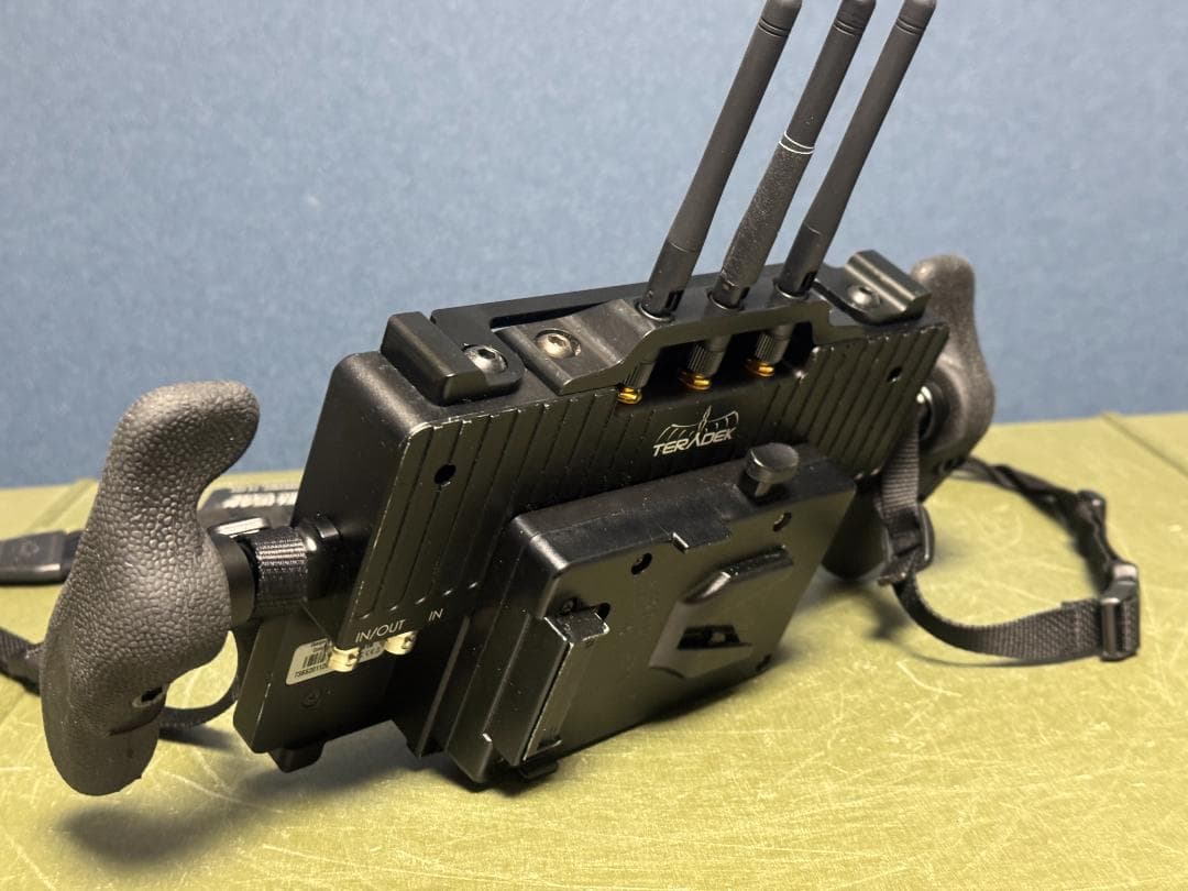 SmallHD 703 Bolt Directors Monitorセット