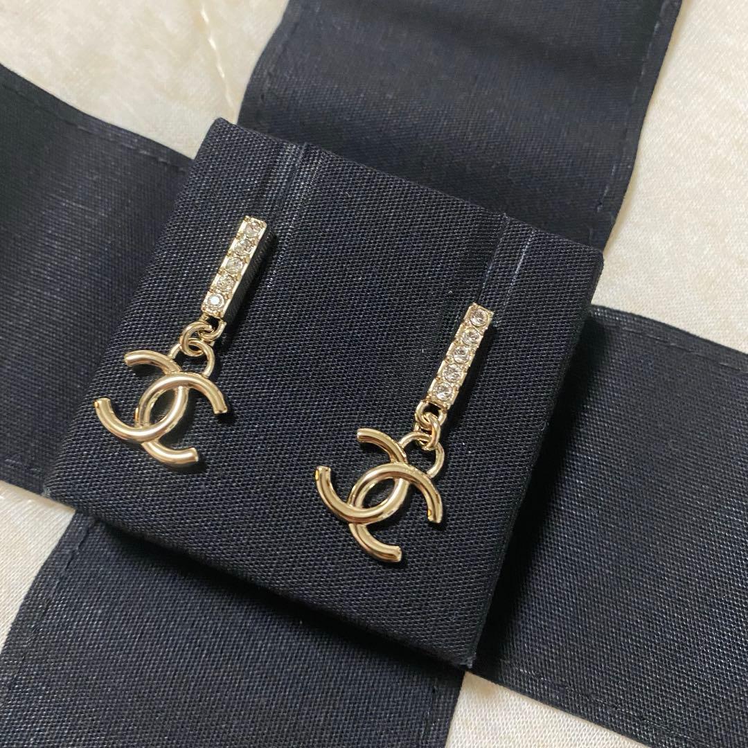 新品未使用　CHANEL 24P ピアス CCマーク