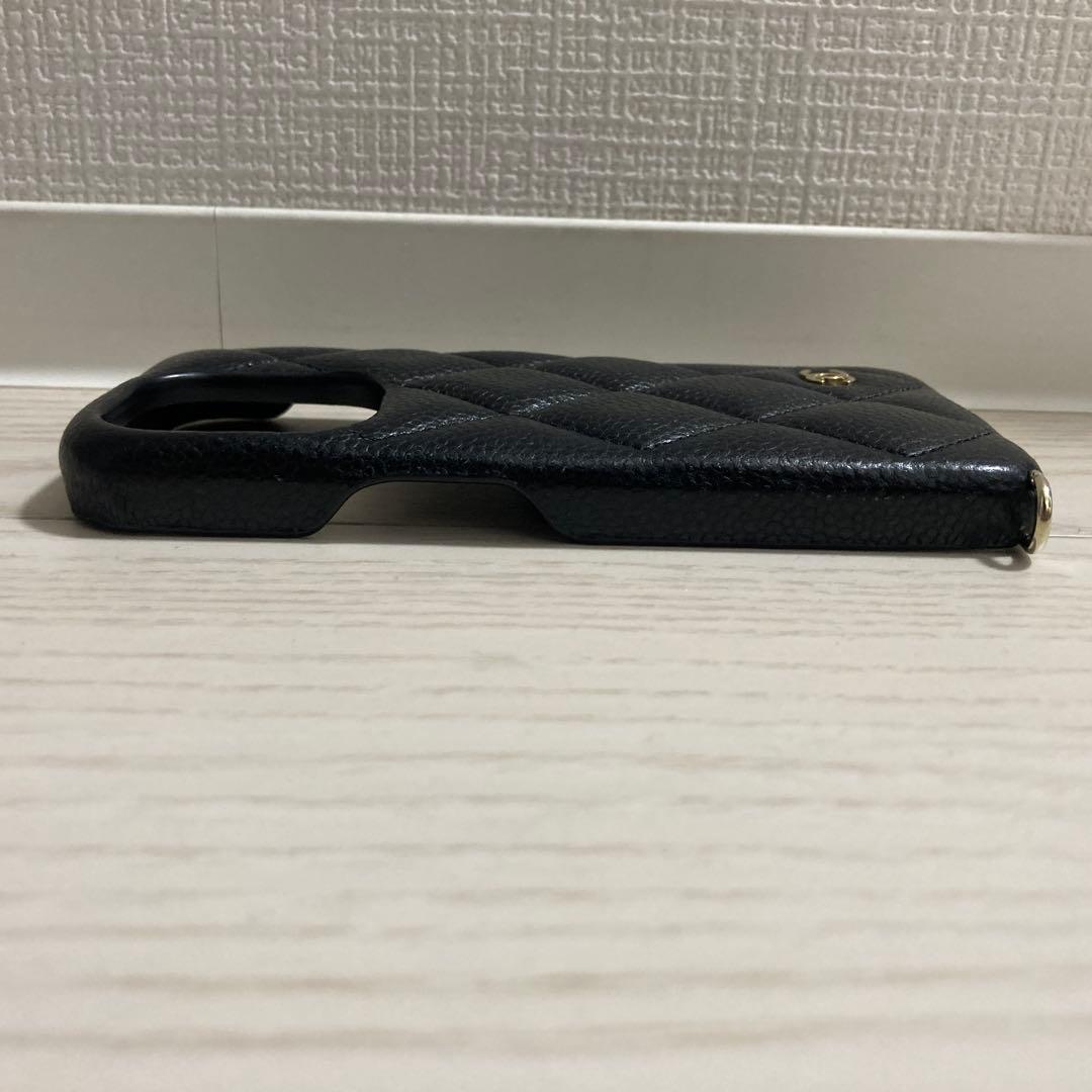 ✨極美品✨CHANEL　iPhone15Pro　ココマーク　マトラッセ　チェーン
