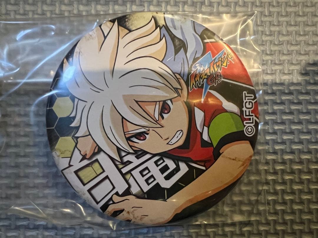 【バラ売り不可】イナズマイレブン　ドでか缶バッジ　64点セット