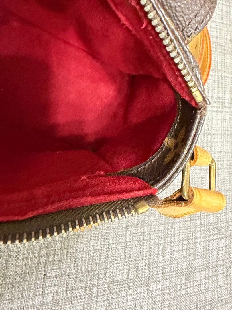 Louis Vuitton モノグラムショルダーバッグ　ヴィバンテ