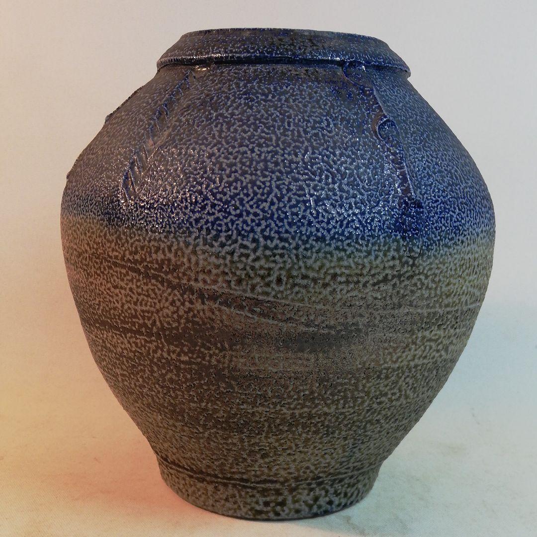 須藤武雄作、打紋鉄釉呉須釉塩焼壺