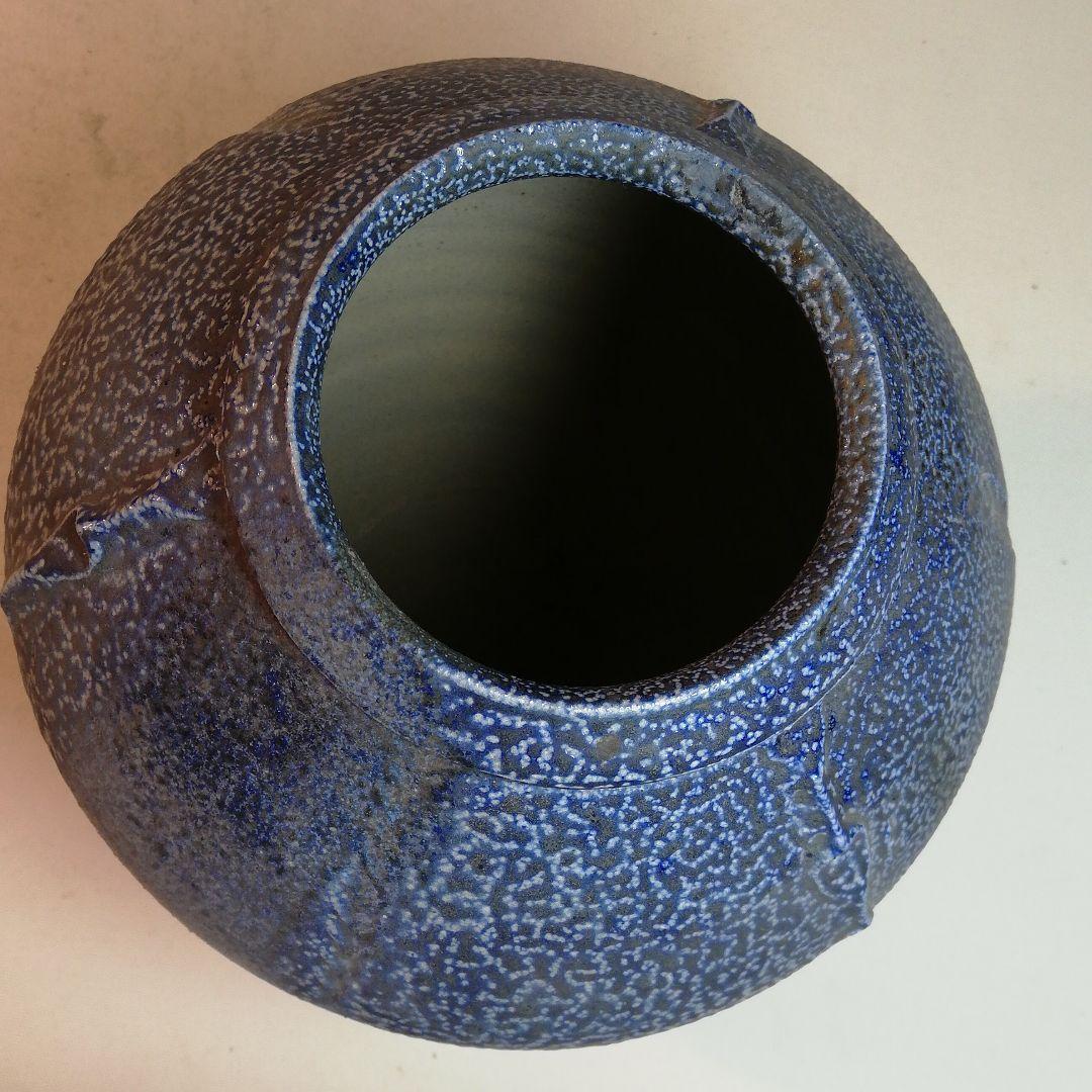 須藤武雄作、打紋鉄釉呉須釉塩焼壺
