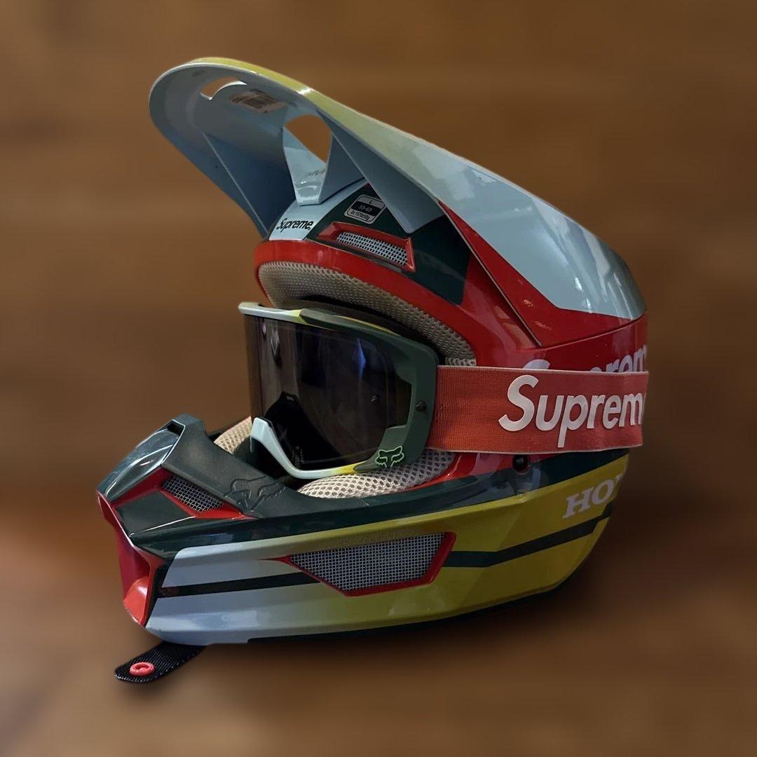 Supreme fox racing フルフェイスヘルメット‼️