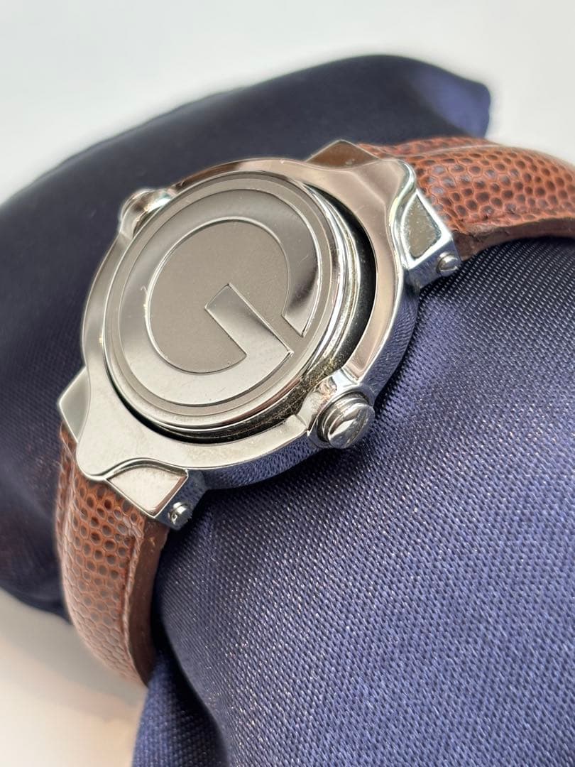 GUCCI ブラウンレザー 時計