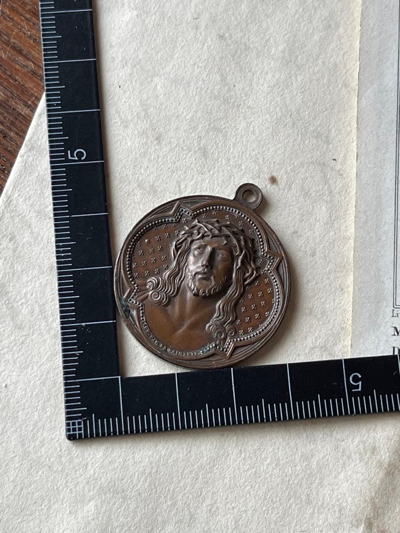 ブロンズアンティークメダイ　キリスト　荊の冠