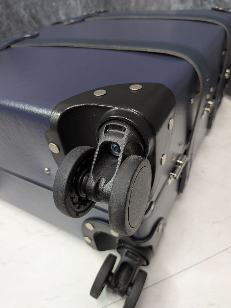 Annaさま専用ページ　①グローブトロッター ネイビー 4ホイール