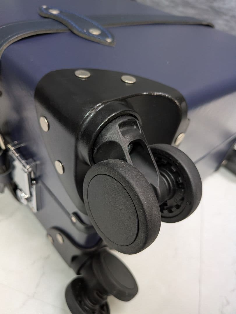 Annaさま専用ページ　①グローブトロッター ネイビー 4ホイール