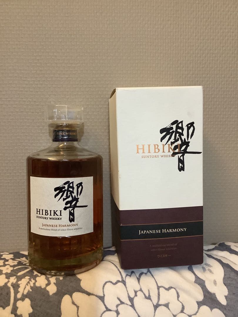 新品未開栓　サントリー響ジャパニーズハーモニー 箱付き SUNTORY