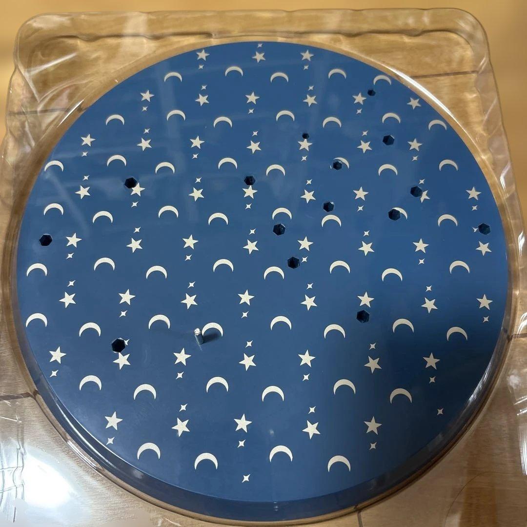 ツイステ　ヴィル　1/8スケールフィギュア　アニプレックス　缶バッジ　ポスカ付き