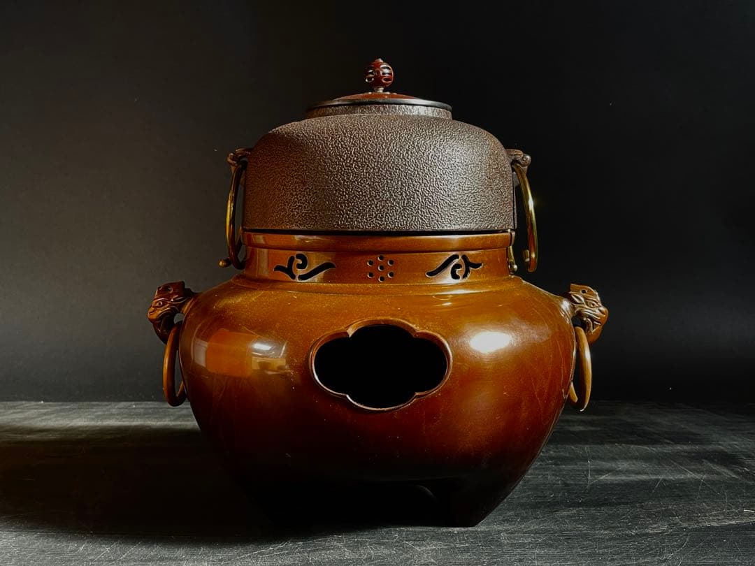 「母」 唐銅鬼面風炉 梨地丸釜添 風炉釜 釜師 敬典 共箱 茶道具 (123あ)