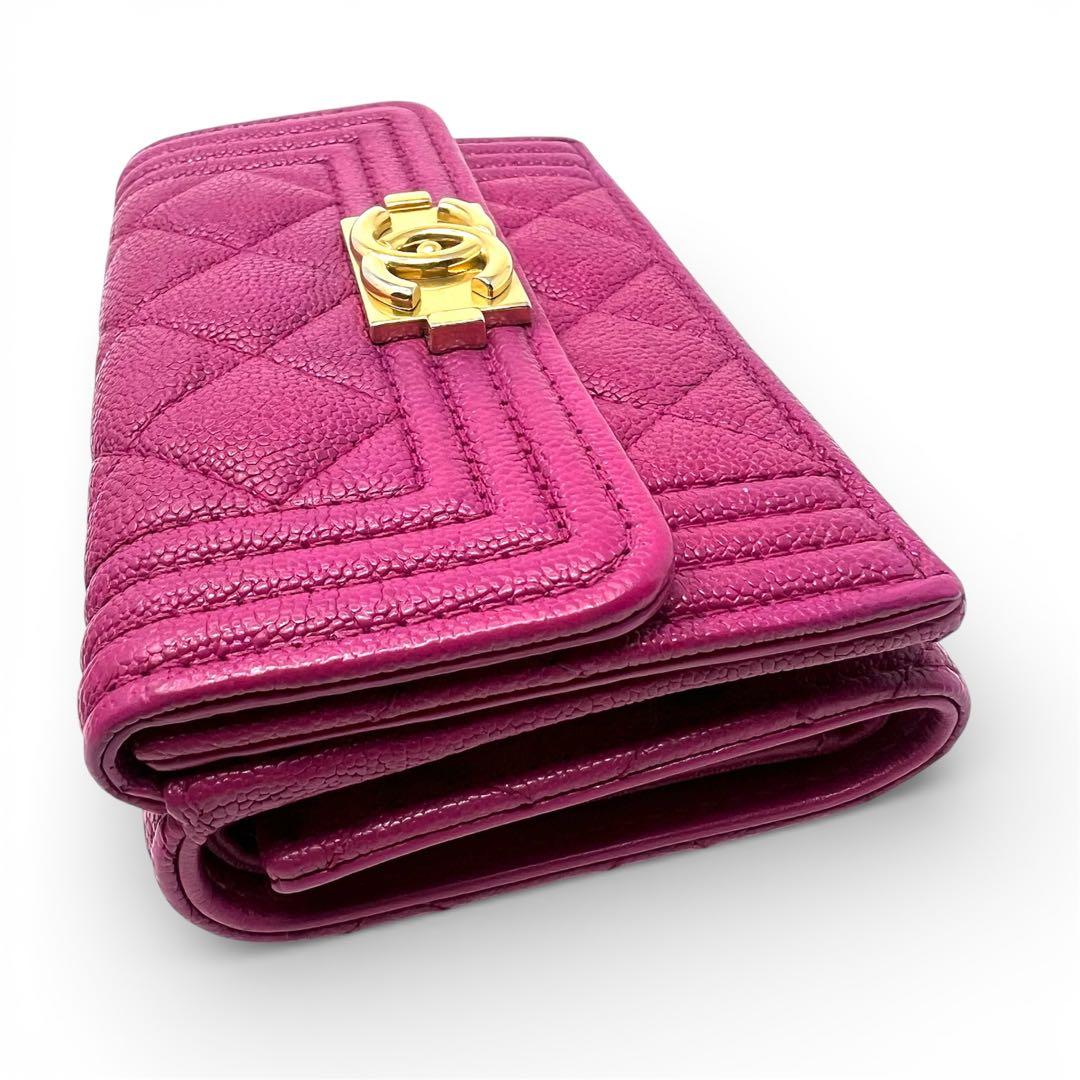 シャネル CHANEL ボーイシャネル キャビアスキン マトラッセ 三つ折り財布